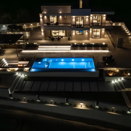 Leeva Oasis Loutra (Crete)