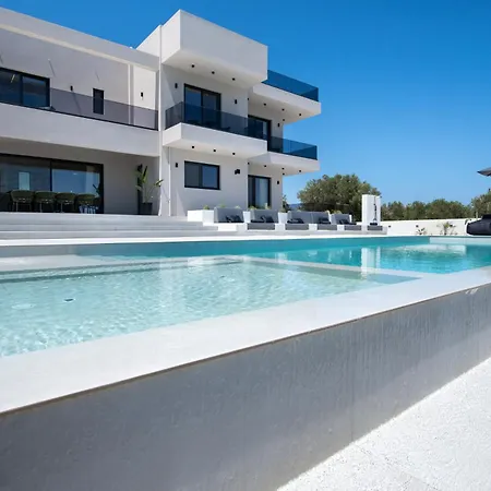 Leeva Oasis Loutra (Crete)