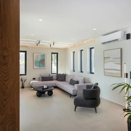 Leeva Oasis Loutra (Crete)