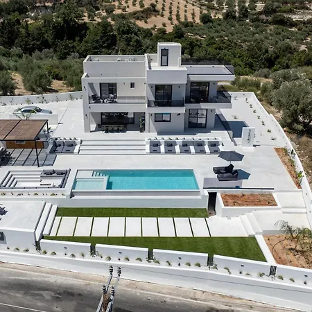 Leeva Oasis *